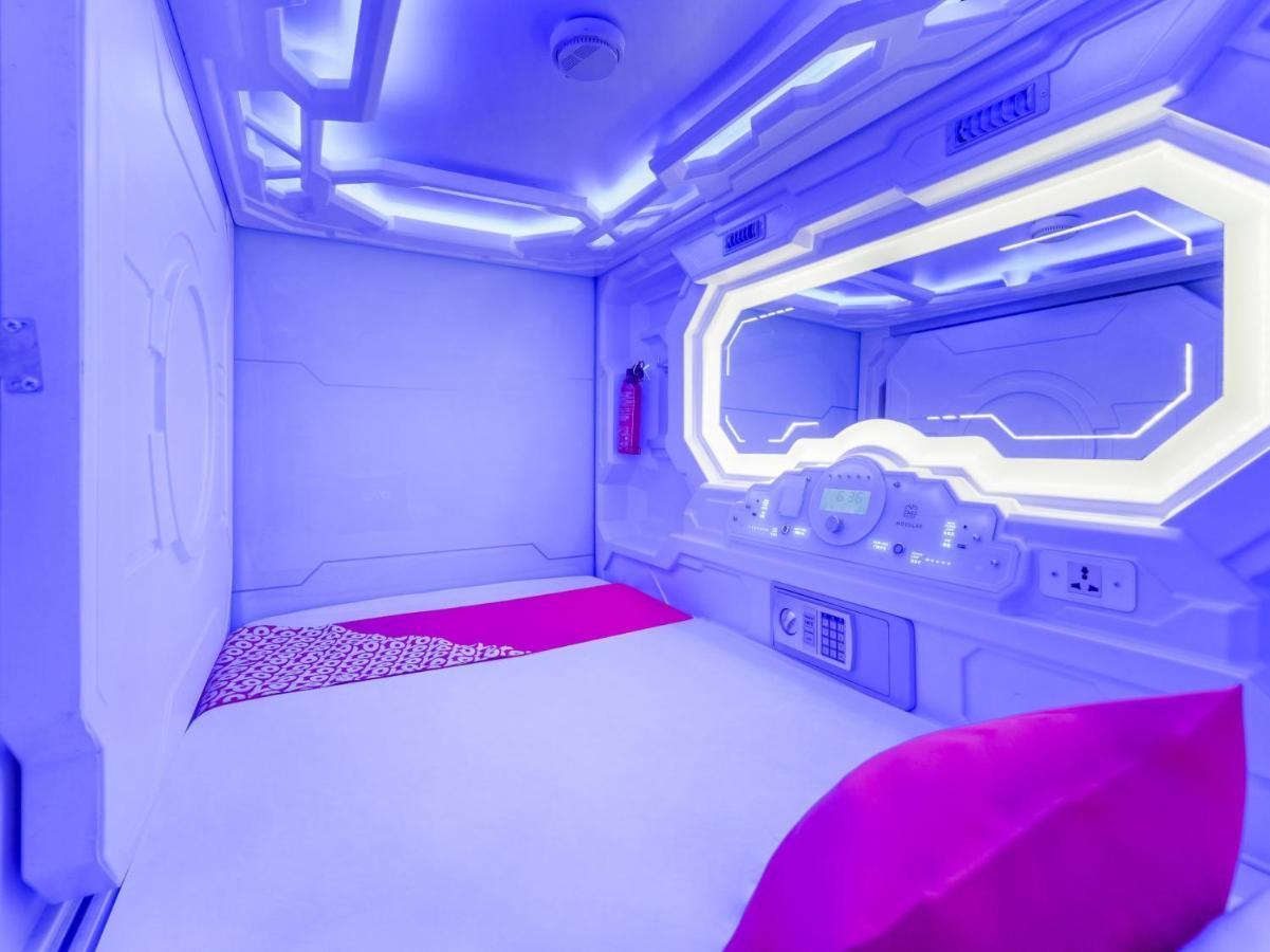 Oyo 89635 Modular Langkawi Capsule Hotel Padang Mat Sirat エクステリア 写真
