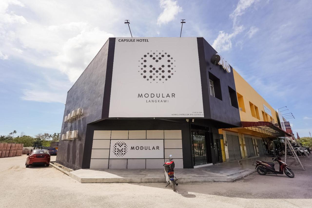 Oyo 89635 Modular Langkawi Capsule Hotel Padang Mat Sirat エクステリア 写真