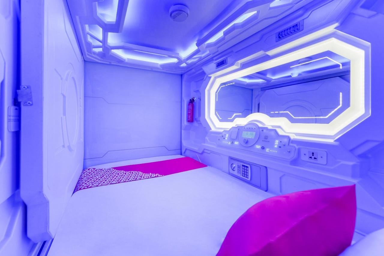 Oyo 89635 Modular Langkawi Capsule Hotel Padang Mat Sirat エクステリア 写真